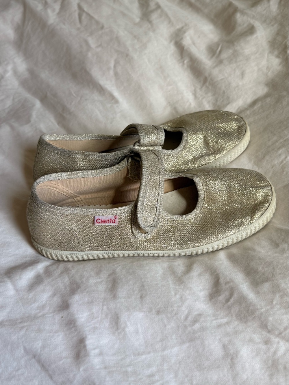 Cienta Girls' Silver Glitter Mary Jane Shoes